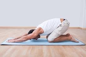 ESTIRAR TODA LA ESPALDA Y CUELLO